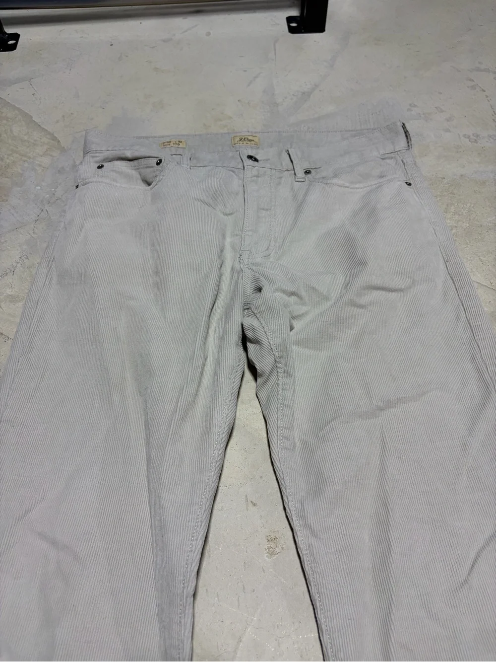 J. Crew Men's Light Gray Pants 770 33x32